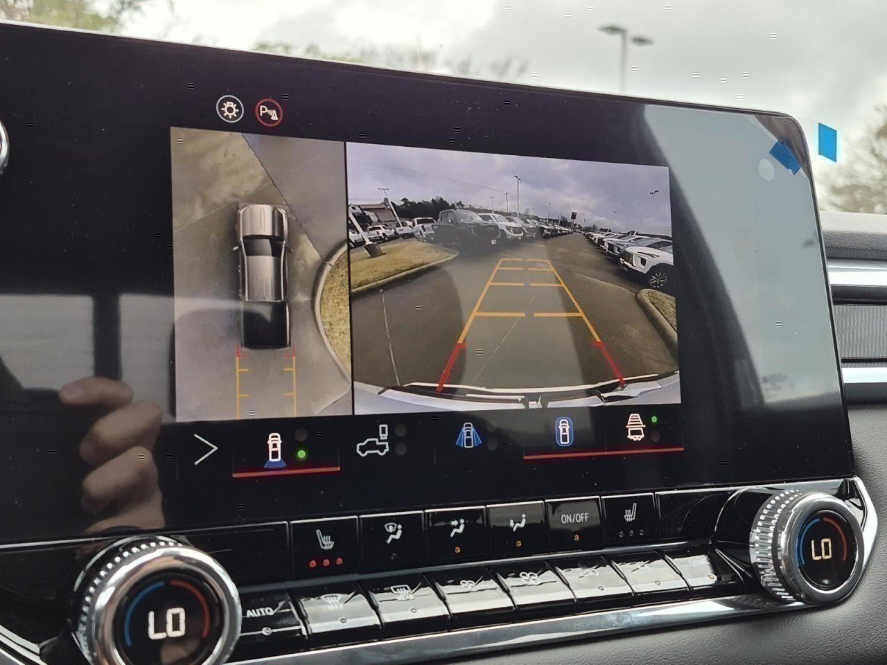 New 2026 GMC Canyon Elevation w/ Convenience Package AWD/4WD image 17