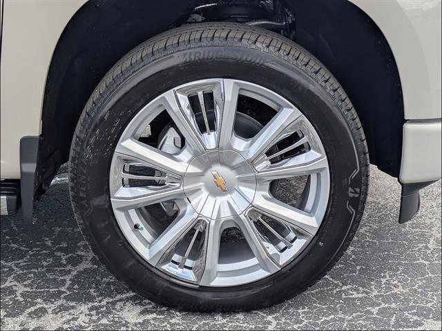 New 2026 Chevrolet Silverado 1500 High Country AWD/4WD image 12