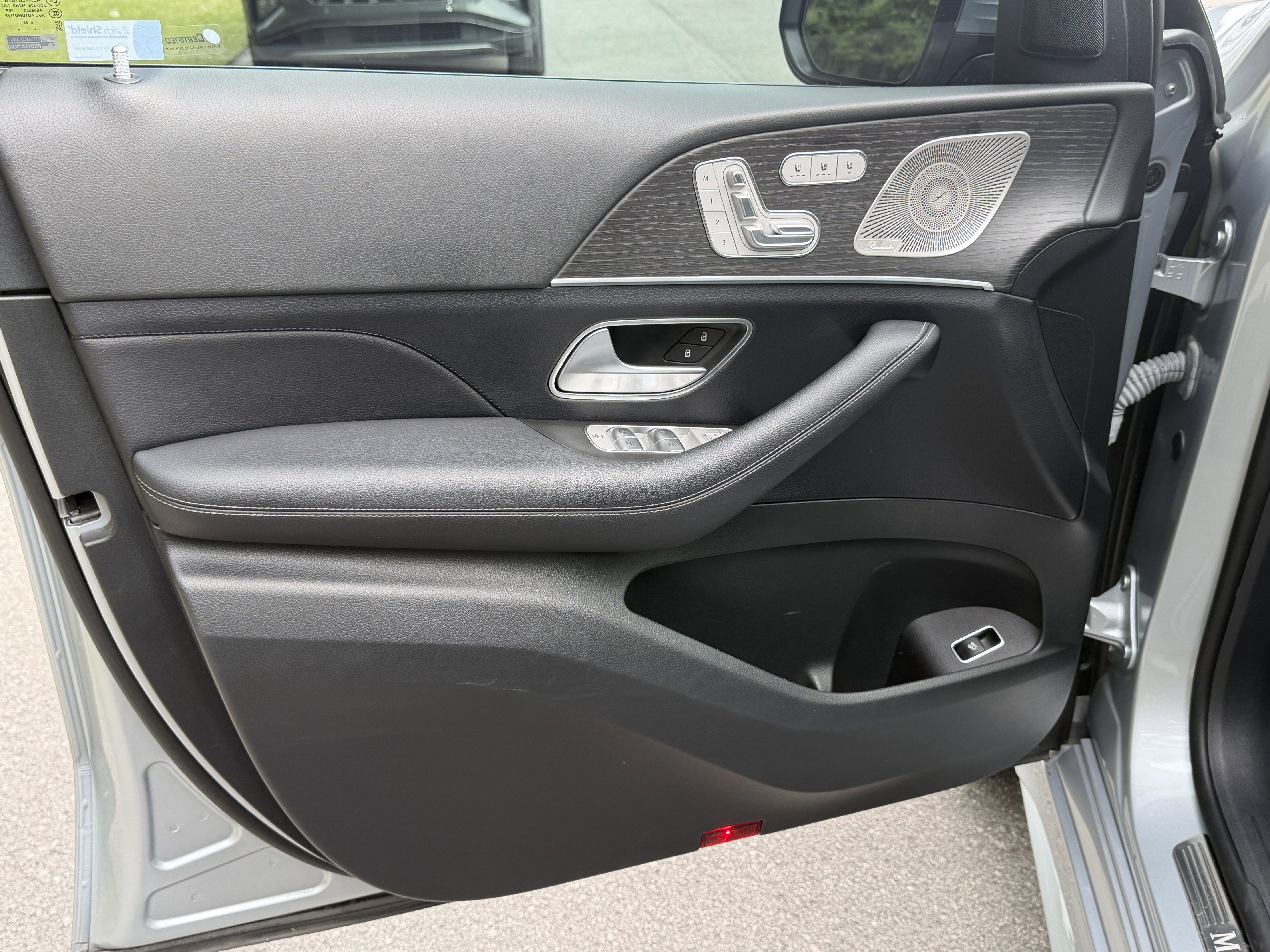 Used 2024 Mercedes-Benz GLE 450 4MATIC image 13
