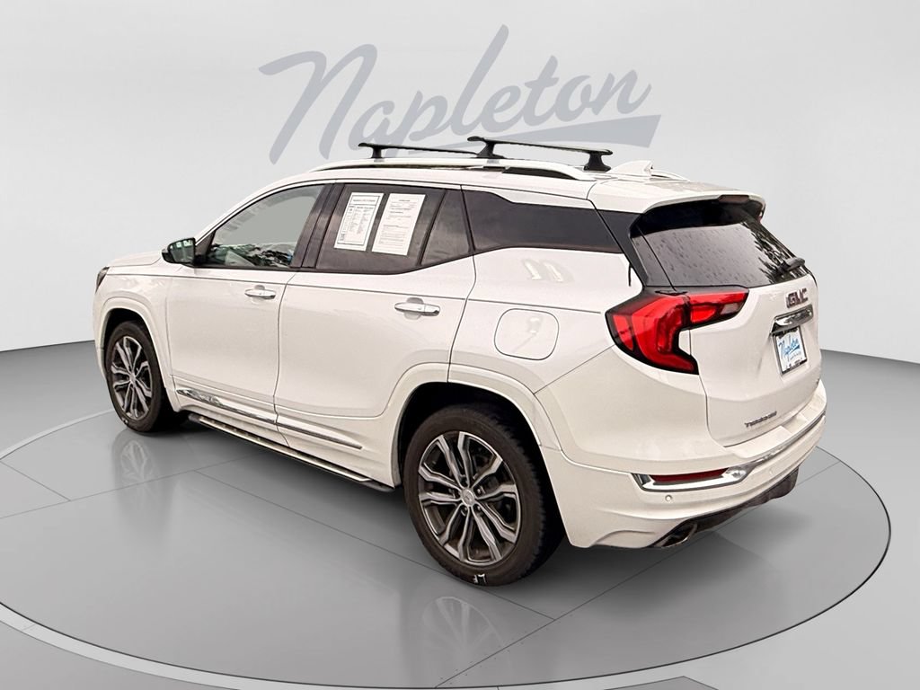 Used 2020 GMC Terrain Denali w/ Denali Premium Package AWD/4WD image 3