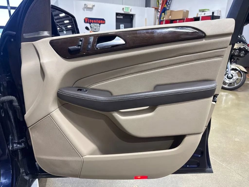 Used 2014 Mercedes-Benz ML 350 BlueTEC 4MATIC image 30
