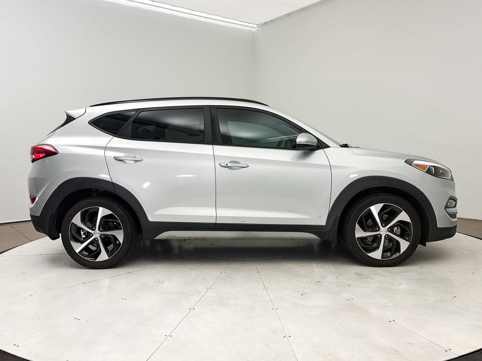 Used 2018 Hyundai Tucson Value FWD image 24