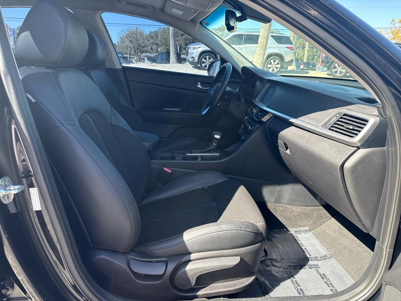 Used 2019 Kia Optima S image 9