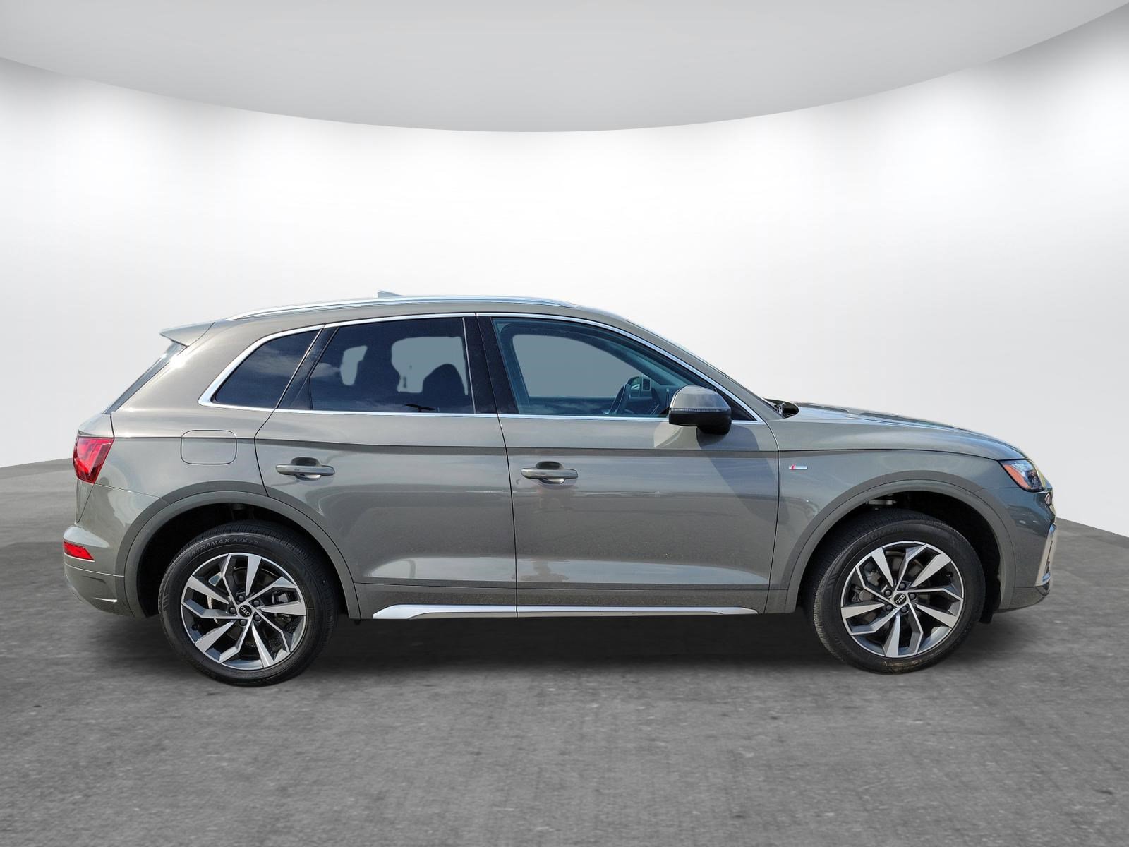 Used 2024 Audi Q5 2.0T Premium Plus AWD/4WD image 4
