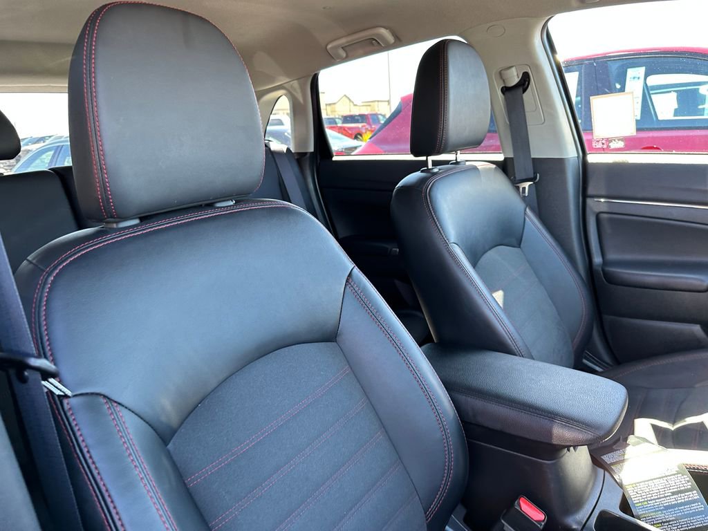 Used 2025 Mitsubishi Outlander Sport SE image 14