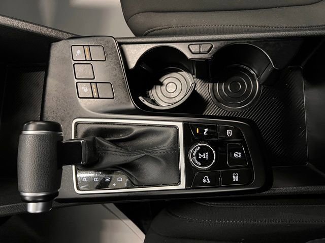 Used 2025 Kia Sportage LX image 29