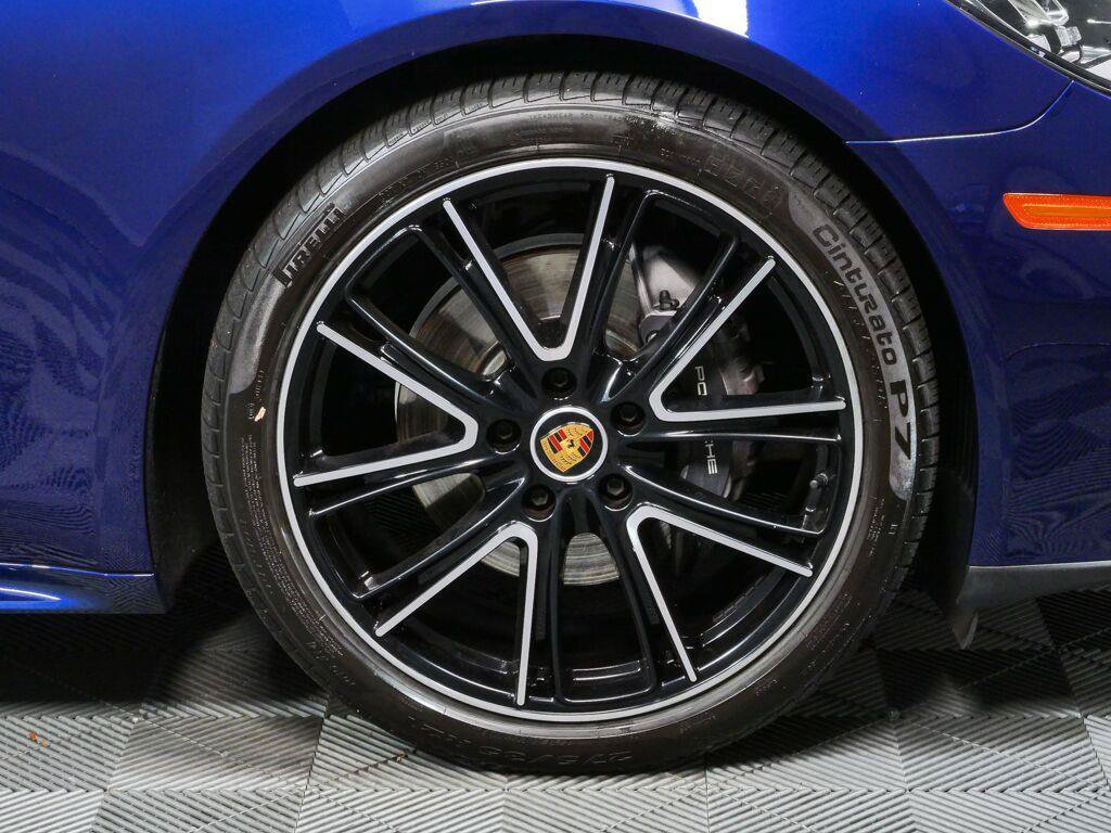 Certified 2023 Porsche Panamera 4 Platinum Edition AWD/4WD image 41