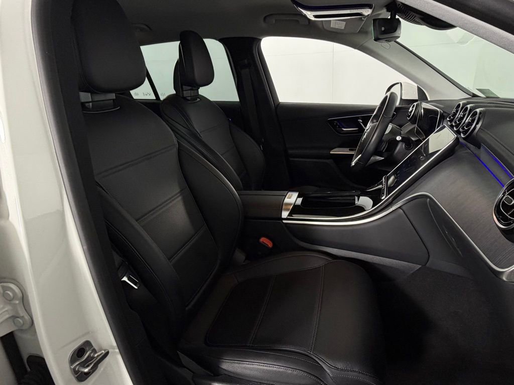 Used 2024 Mercedes-Benz GLC 300 image 30