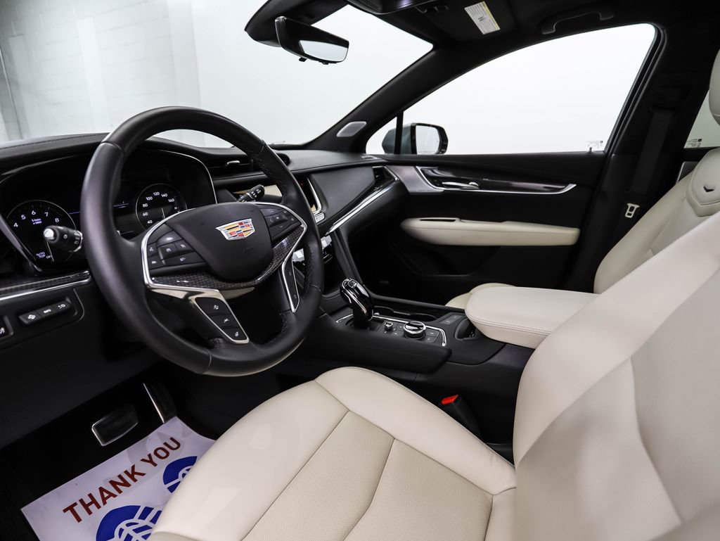 Used 2024 Cadillac XT5 Sportv w/ Technology Package AWD/4WD image 10