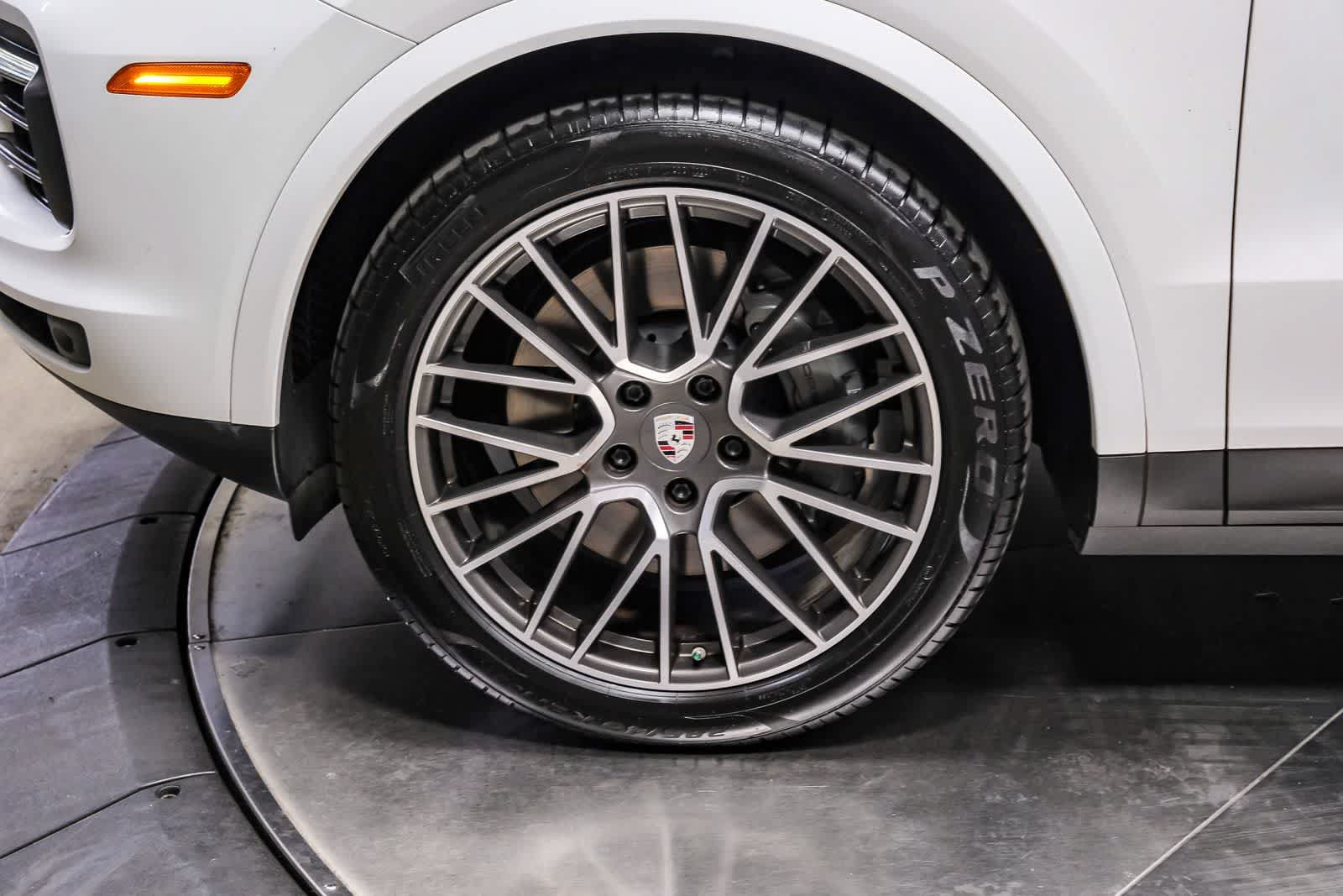Used 2020 Porsche Cayenne S AWD/4WD image 11