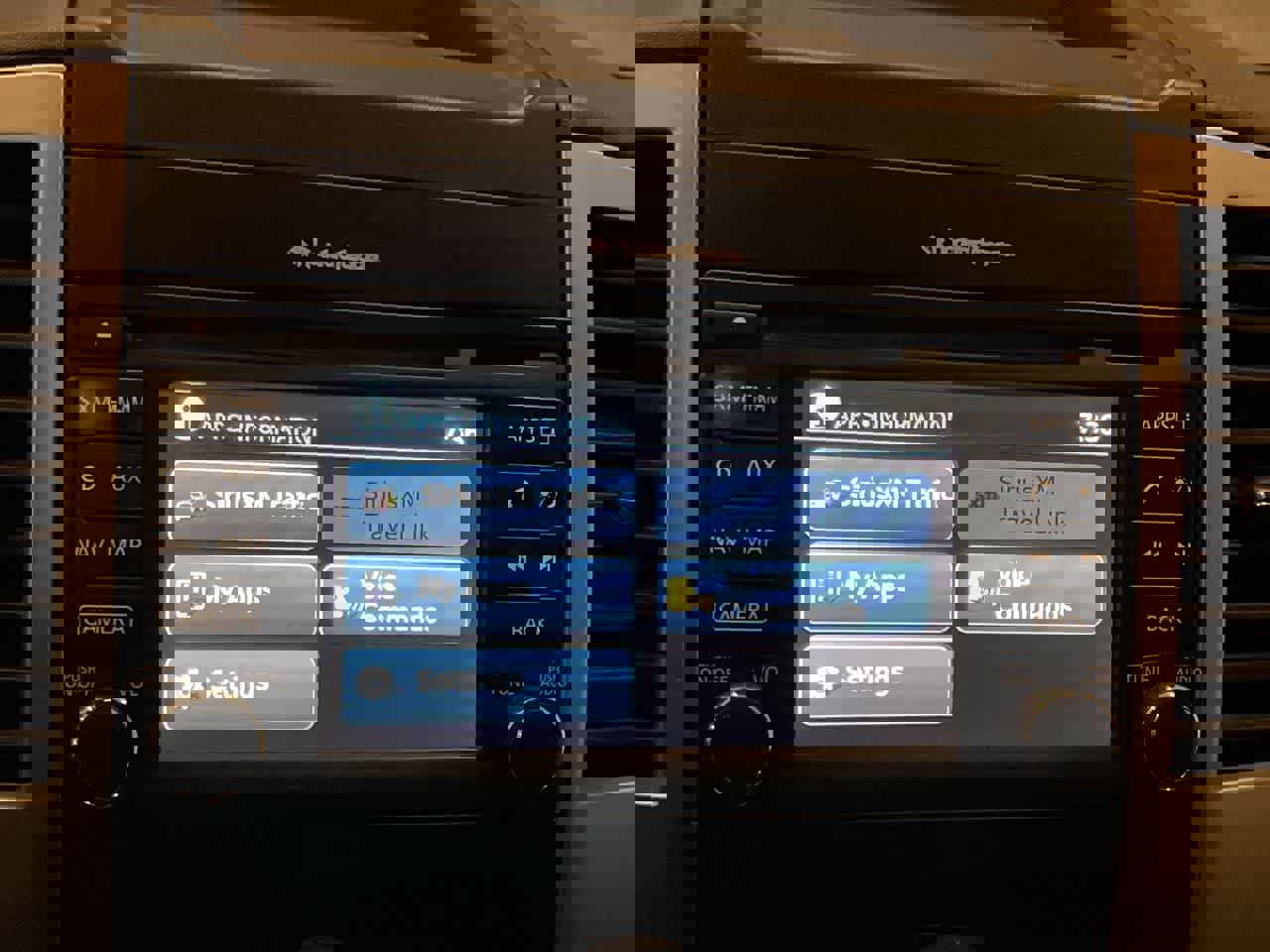 Used 2017 Nissan Frontier PRO-4X w/ Pro-4x Luxury Package image 16