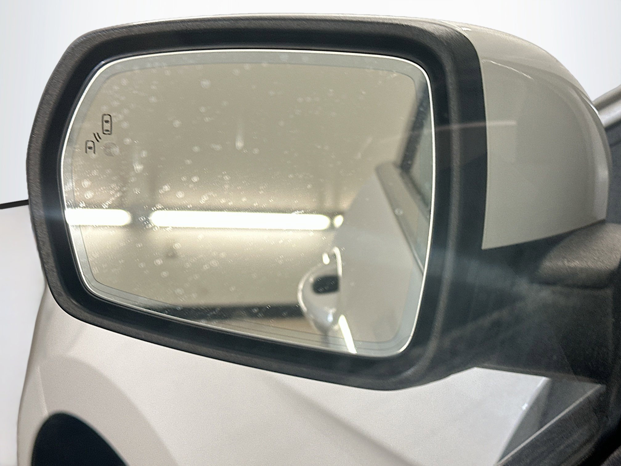 Used 2016 Ford Edge SEL w/ Equipment Group 201A AWD/4WD image 16