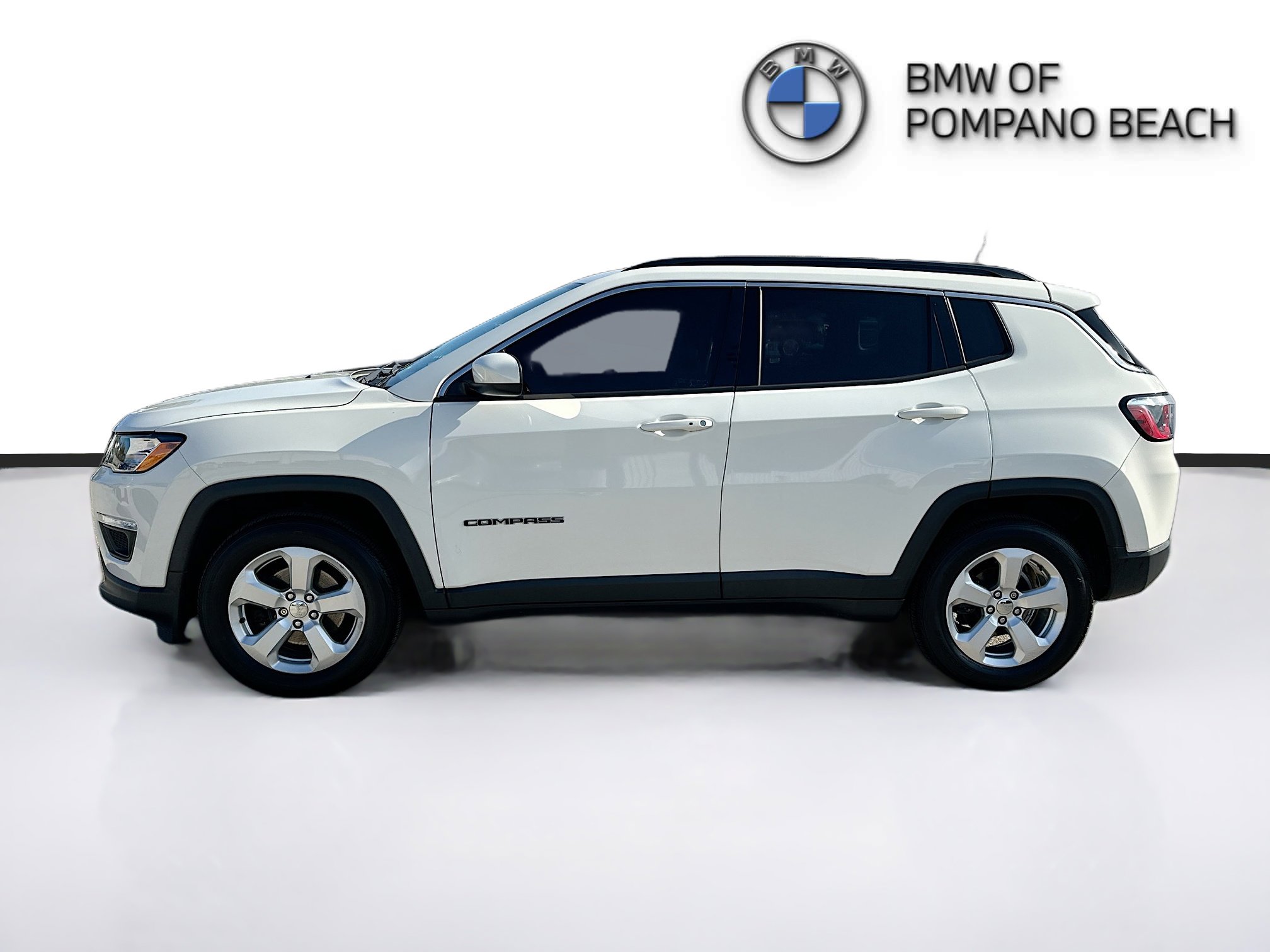 Used 2018 Jeep Compass Latitude w/ Popular Equipment Group image 4