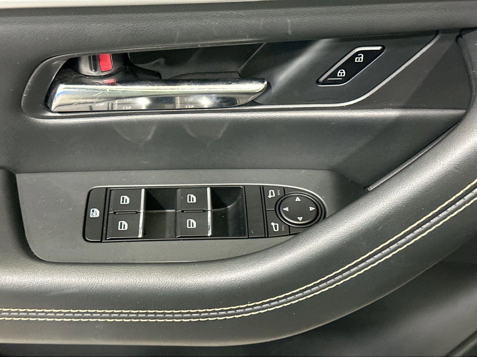 Used 2024 MAZDA CX-90 3.3 Turbo w/ Preferred Plus image 14