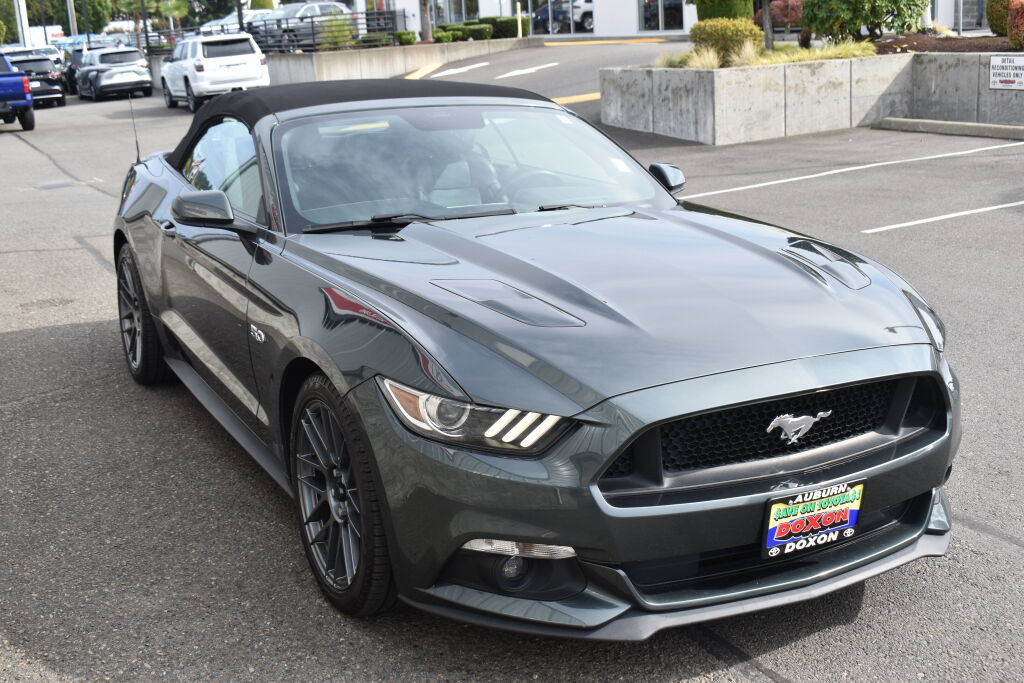 Used 2016 Ford Mustang GT Premium w/ Equipment Group 401A RWD image 3