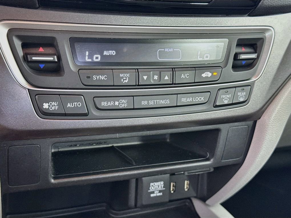 Used 2017 Honda Pilot EX image 19