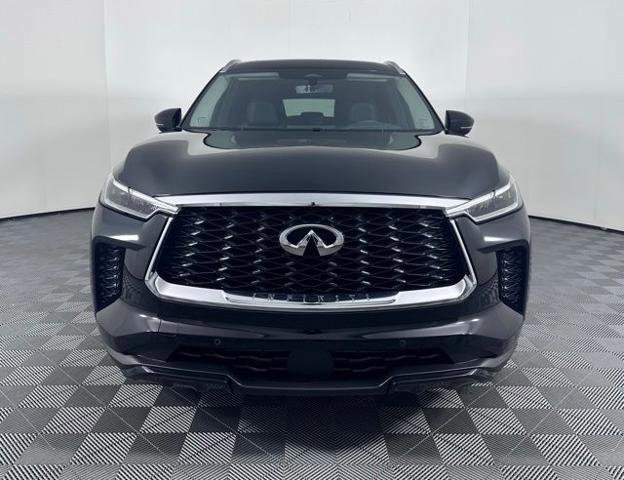 Certified 2025 INFINITI QX60 Luxe image 2
