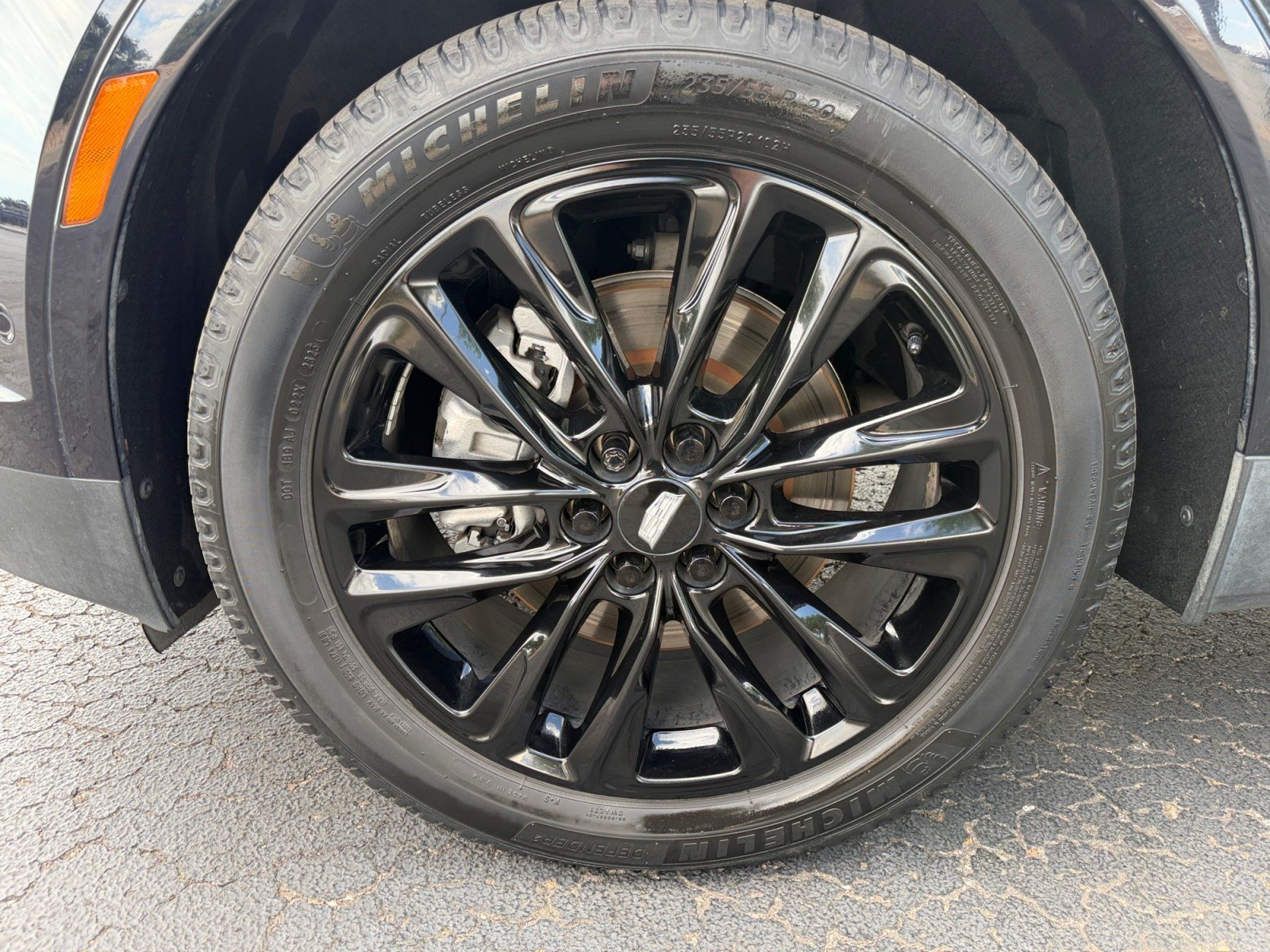 Used 2022 Cadillac XT5 Premium Luxury w/ Technology Package AWD/4WD image 24