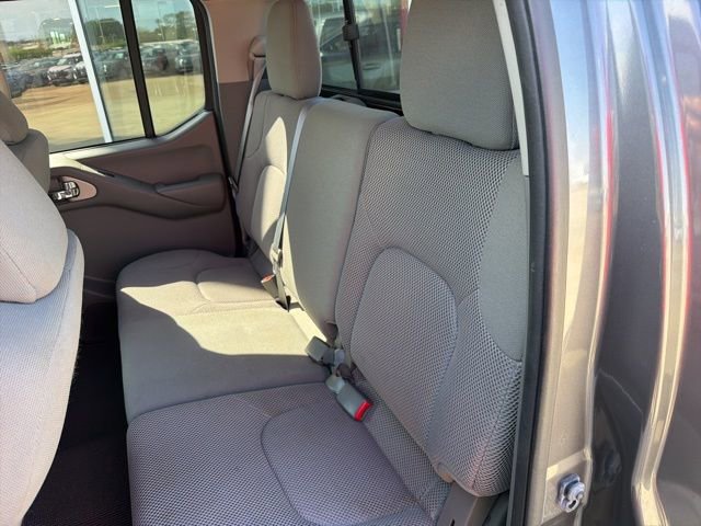 Used 2020 Nissan Frontier SV w/ SV Utility Package image 19