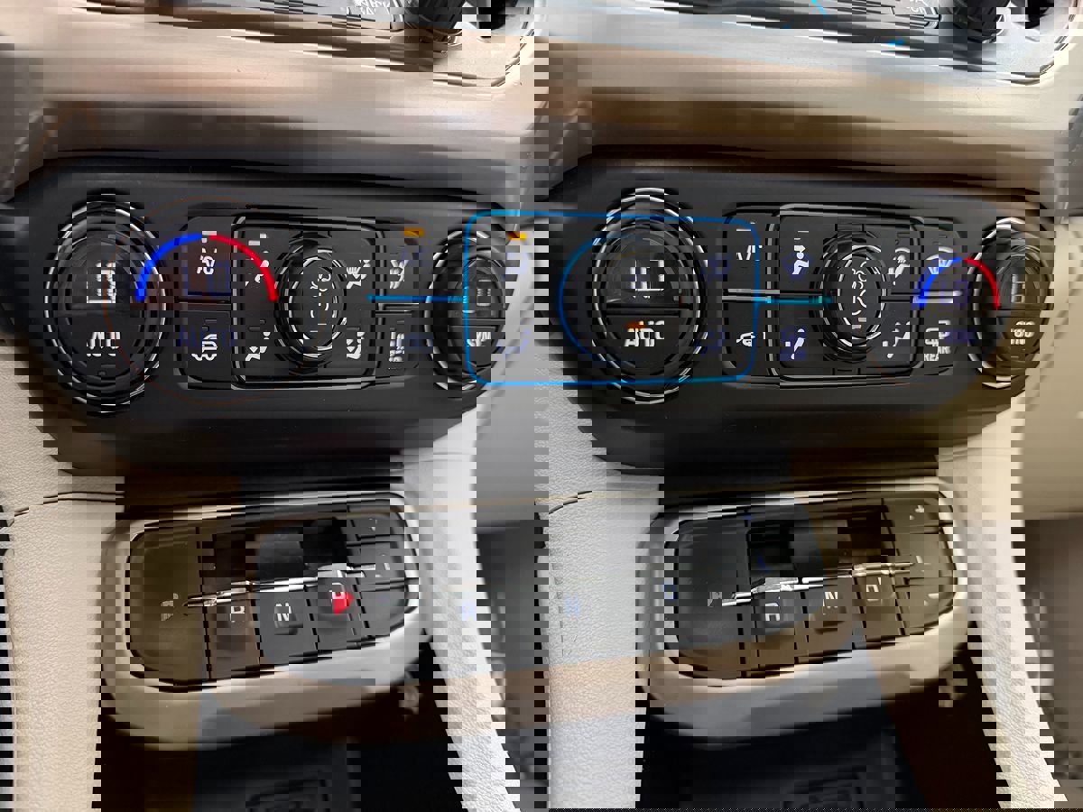 Used 2020 GMC Acadia Denali w/ Trailering Package image 39