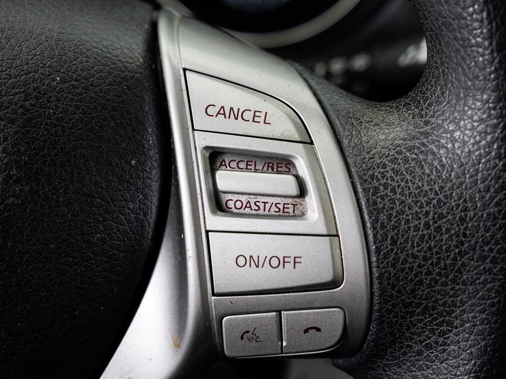 Used 2016 Nissan Rogue S w/ Appearance Package AWD/4WD image 13