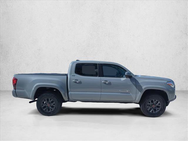 Used 2020 Toyota Tacoma SR5 RWD image 4