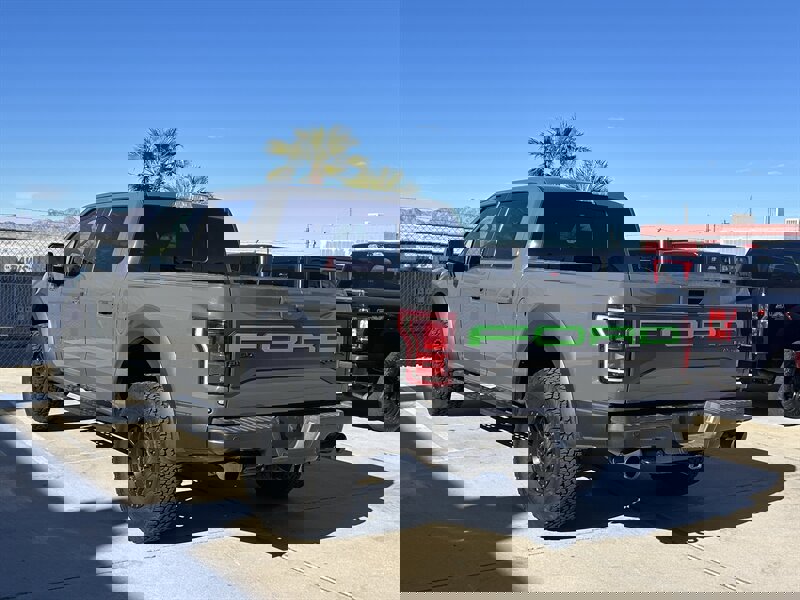 Used 2018 Ford F150 Raptor w/ Equipment Group 802A Luxury image 4