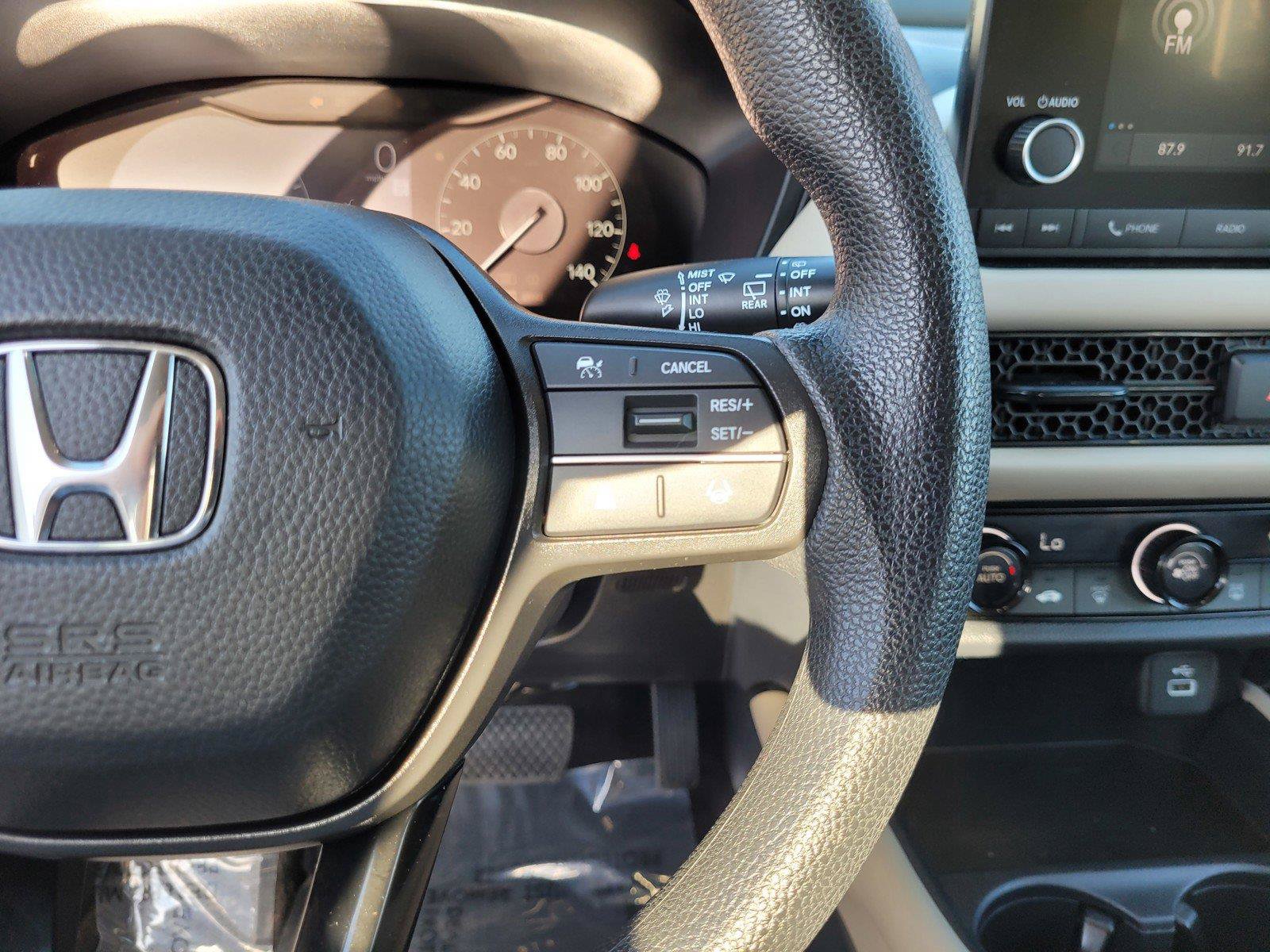 Used 2024 Honda HR-V LX image 32