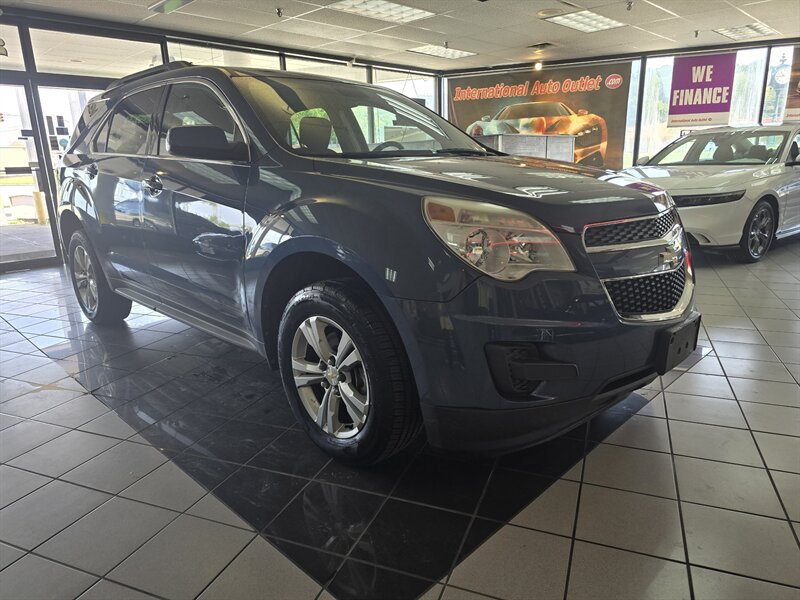 Used 2012 Chevrolet Equinox LT w/ Driver Convenience Package FWD image 3