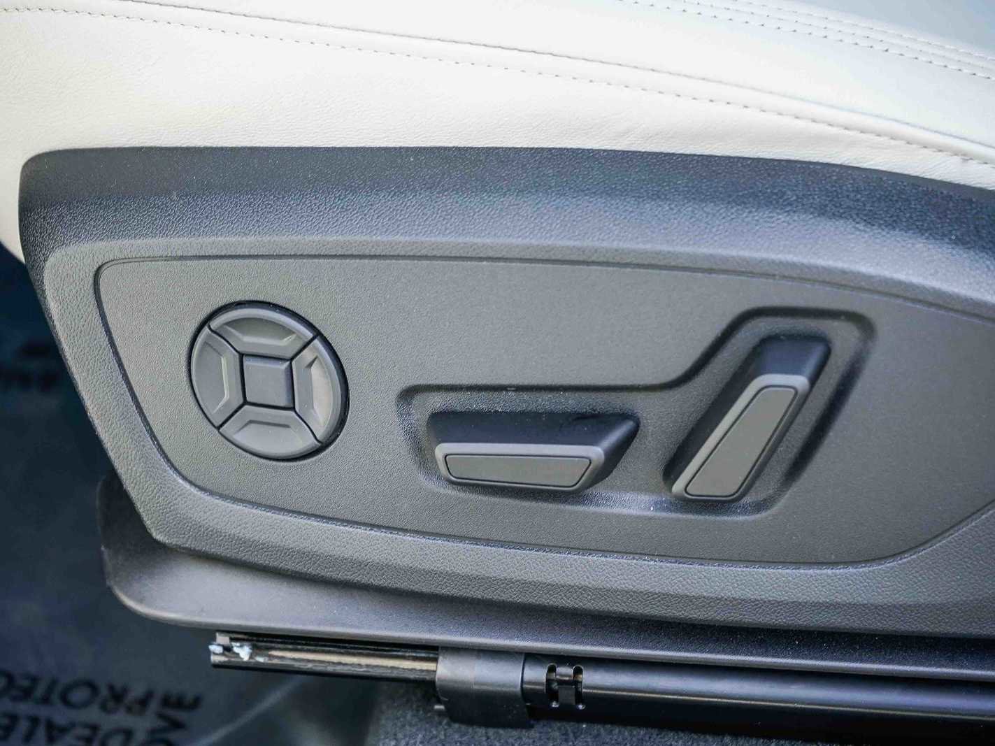 Used 2025 Audi Q3 2.0T Premium w/ Convenience Package image 20