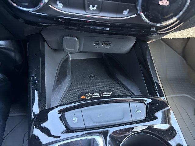 New 2026 Chevrolet Trax RS w/ Sunroof Package FWD image 20