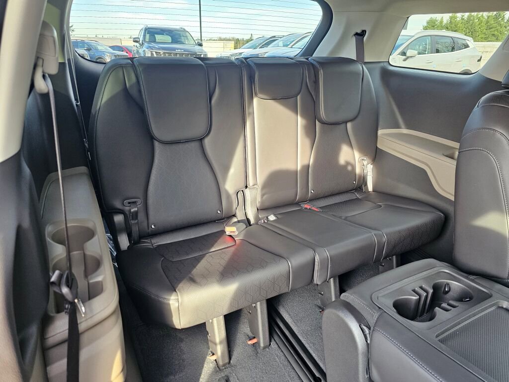 New 2026 Kia Carnival LXS image 29