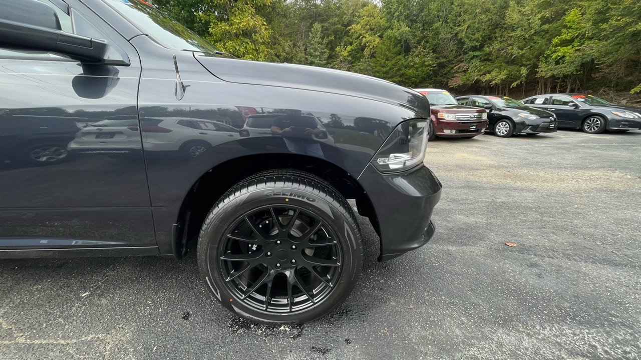 Used 2018 RAM 1500 Express w/ Express Value Package image 11