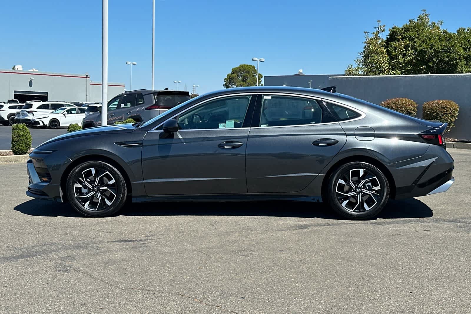 Used 2024 Hyundai Sonata SEL FWD image 9