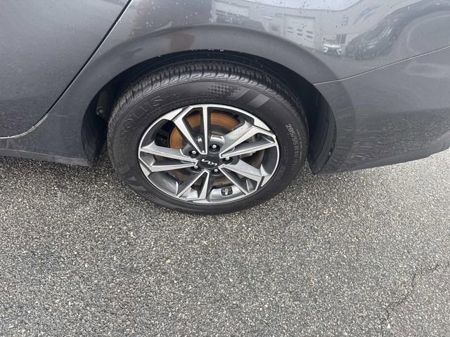 Used 2024 Kia Forte LXS image 11
