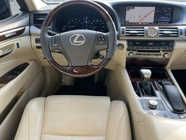 Used 2015 Lexus LS 460 w/ Comfort Package image 12