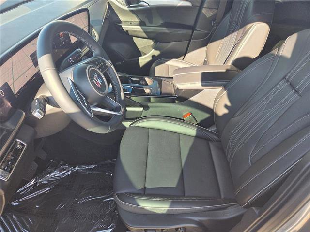 Used 2024 Buick Envision Avenir image 15