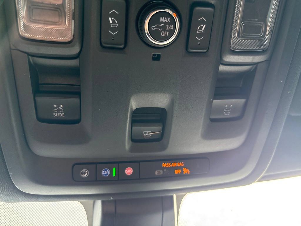 Used 2021 GMC Yukon XL Denali w/ Denali Premium Package AWD/4WD image 39