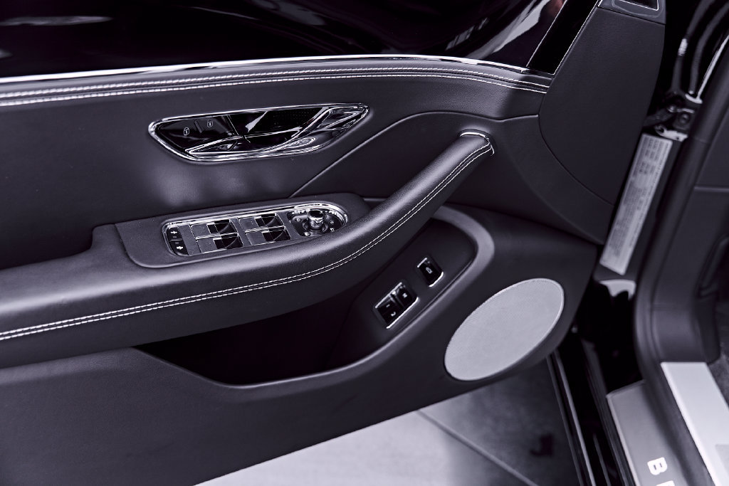 Used 2023 Bentley Flying Spur S V8 AWD/4WD image 37