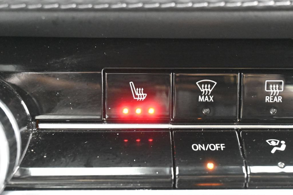 Used 2025 Chevrolet Equinox LT FWD image 19