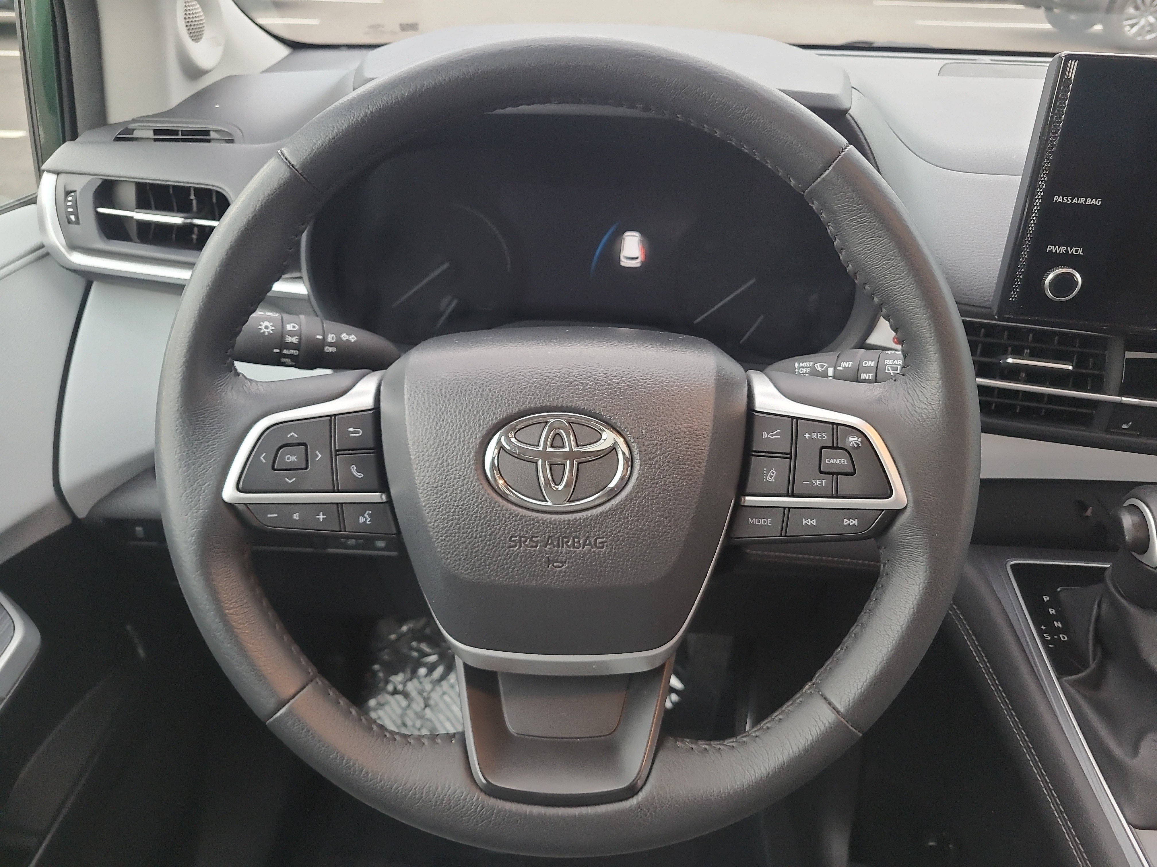 Certified 2025 Toyota Sienna XLE w/ XLE Plus Package AWD/4WD image 22