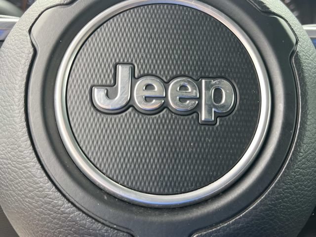 Used 2023 Jeep Gladiator Rubicon w/ LED Lighting Group AWD/4WD image 31