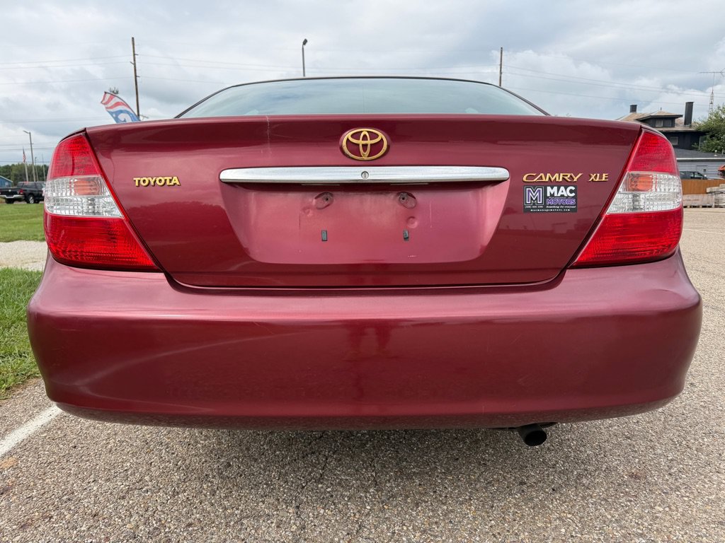 Used 2003 Toyota Camry XLE w/ Gold Pkg FWD image 9