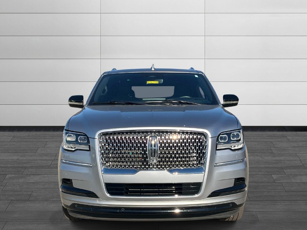 Used 2024 Lincoln Navigator Reserve AWD/4WD image 8