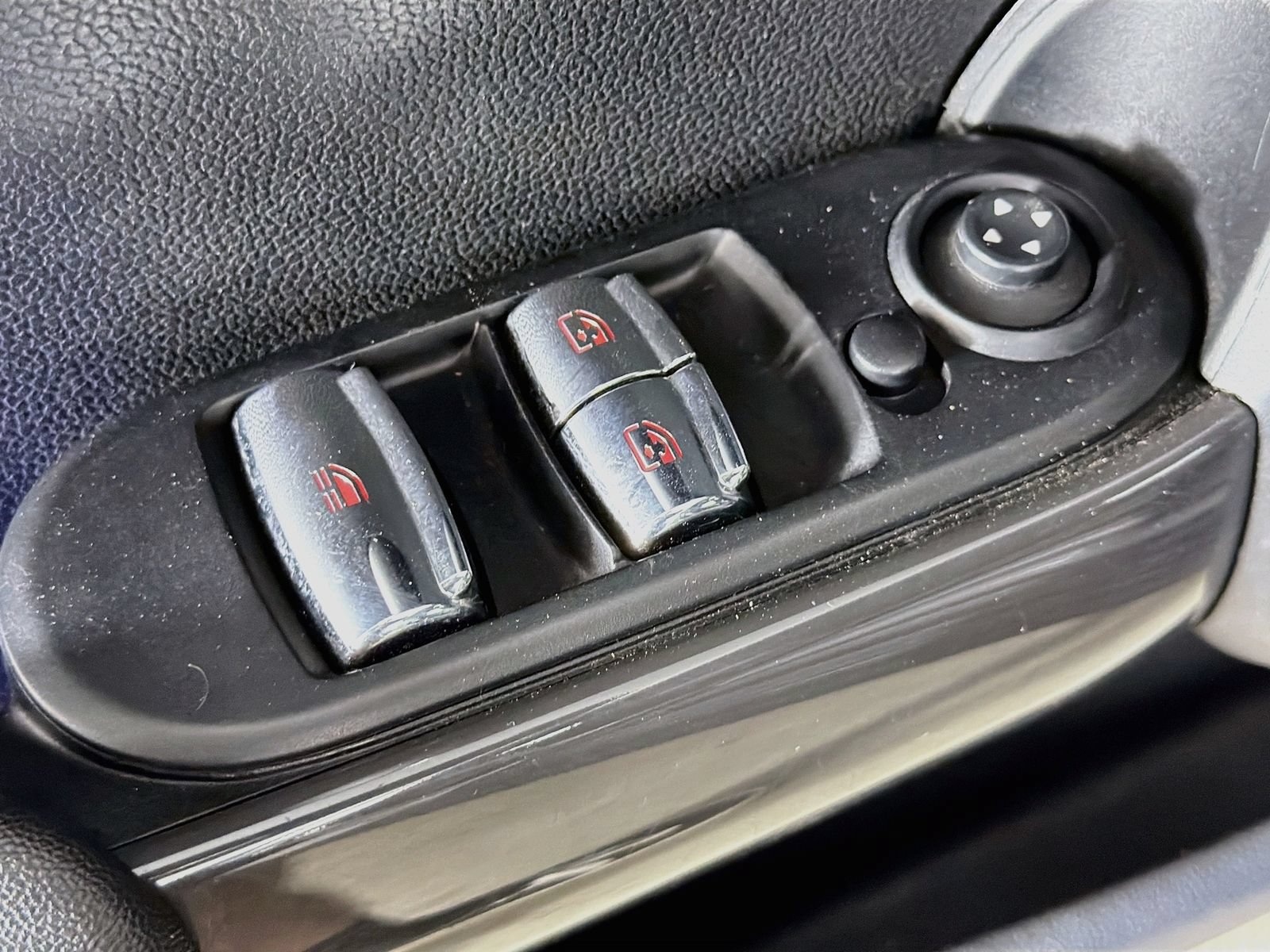 Used 2018 MINI Cooper Convertible FWD image 17