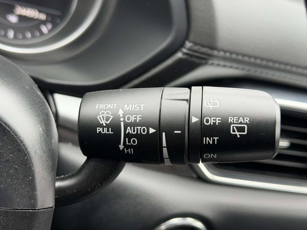 Used 2020 MAZDA CX-5 Touring image 23