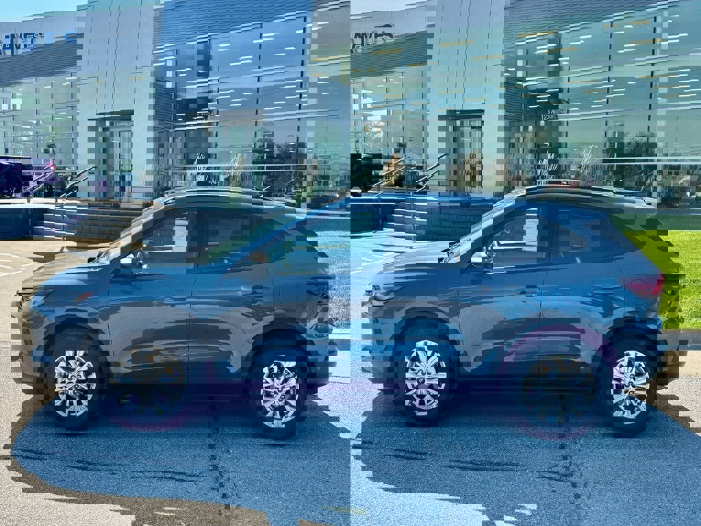 New 2025 Ford Escape Active image 2