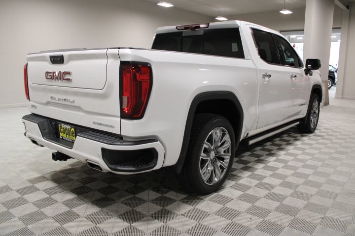 Used 2023 GMC Sierra 1500 Denali w/ Denali Reserve Package AWD/4WD image 12