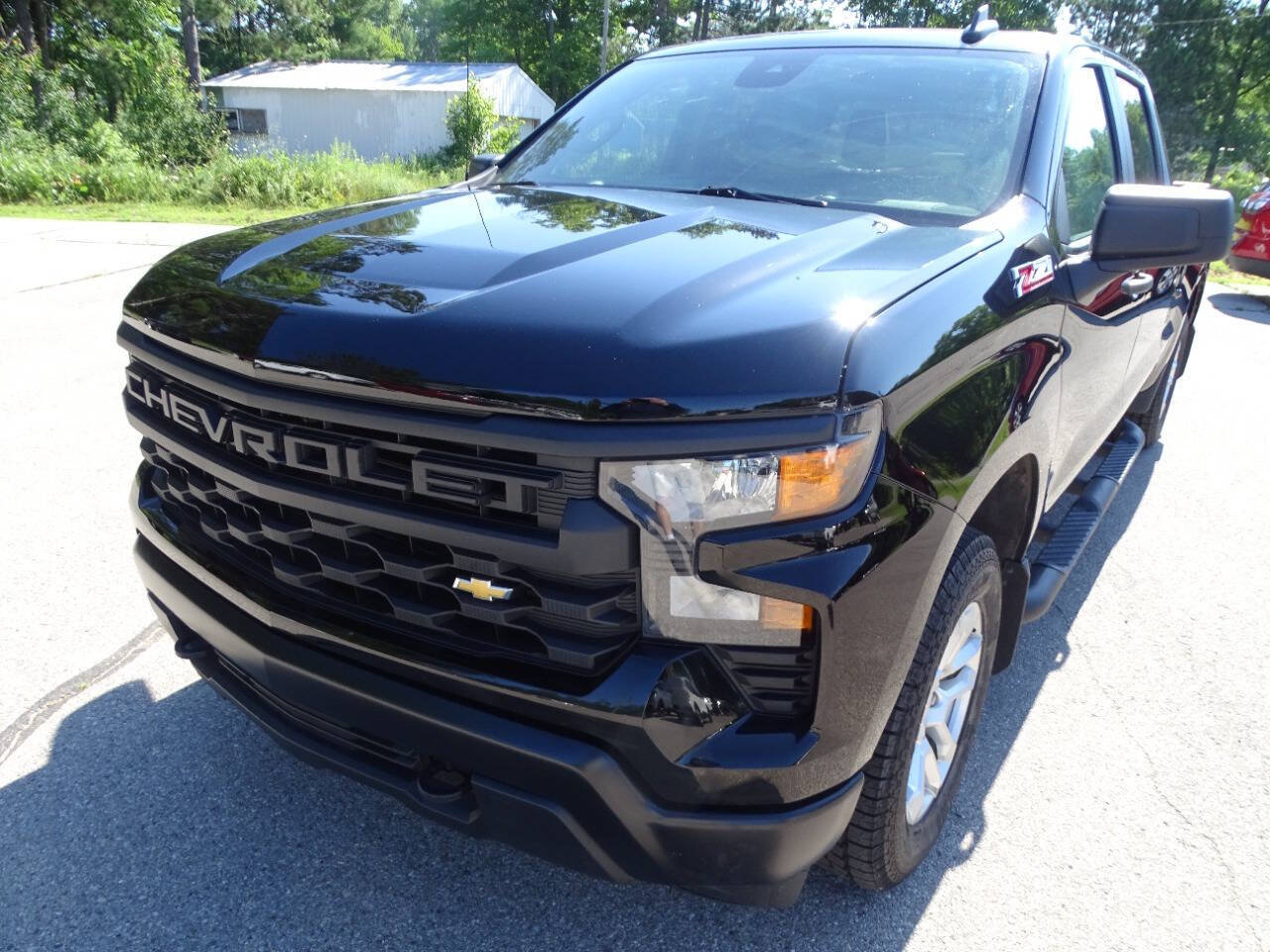 Used 2024 Chevrolet Silverado 1500 4x4 Crew Cab w/ Z71 w/ WT Value Package image 4