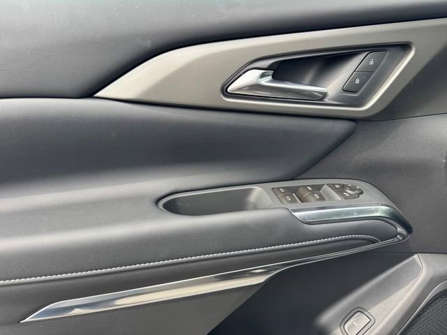 New 2026 Chevrolet Traverse LT w/ Driver Confidence Package image 13